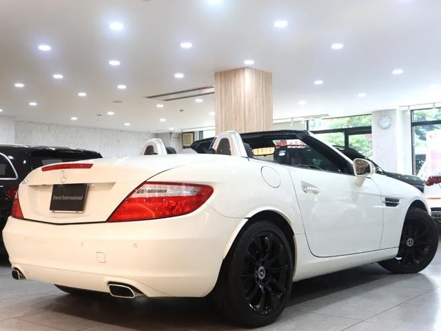 MERCEDES BENZ SLK 9