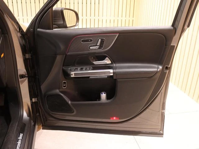 MERCEDES BENZ GLB 63