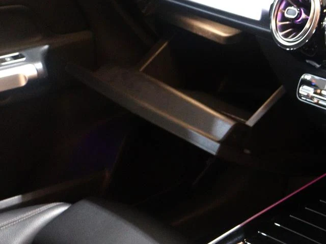 MERCEDES BENZ GLB 51