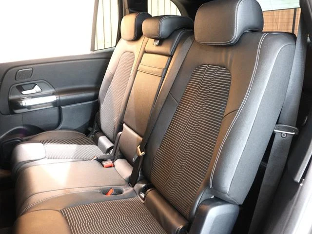 MERCEDES BENZ GLB 13