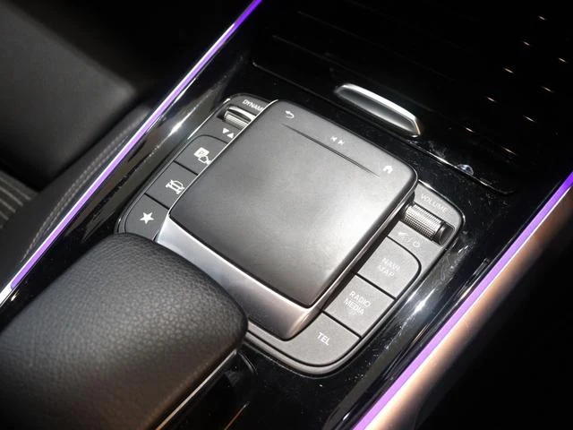 MERCEDES BENZ GLB 71