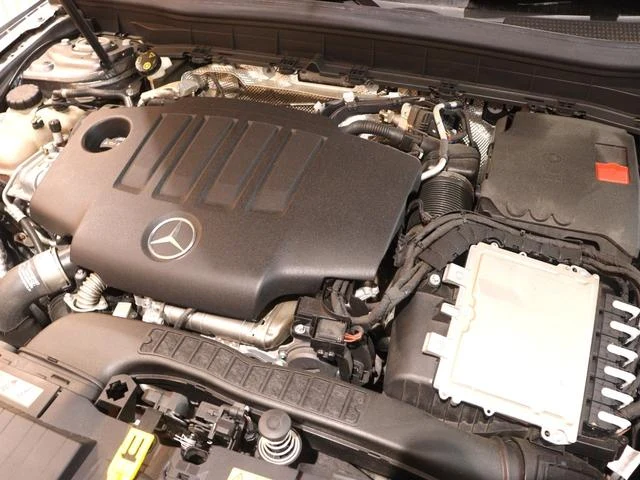 MERCEDES BENZ GLB 66