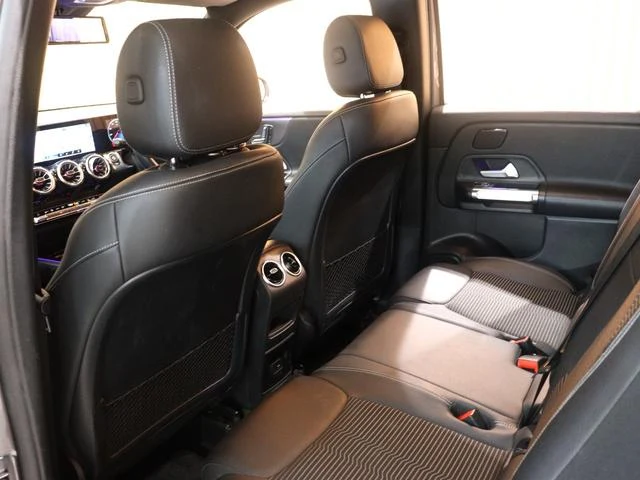 MERCEDES BENZ GLB 61