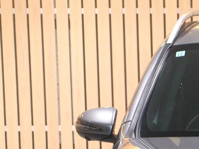 MERCEDES BENZ GLB 29