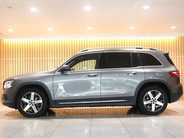 MERCEDES BENZ GLB 5