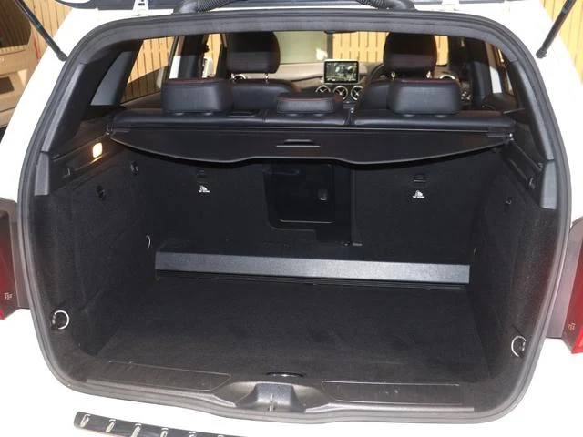 MERCEDES BENZ B-CLASS 21
