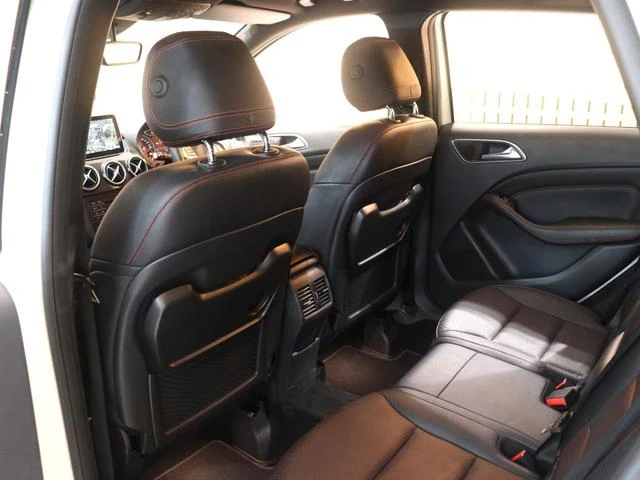 MERCEDES BENZ B-CLASS 14