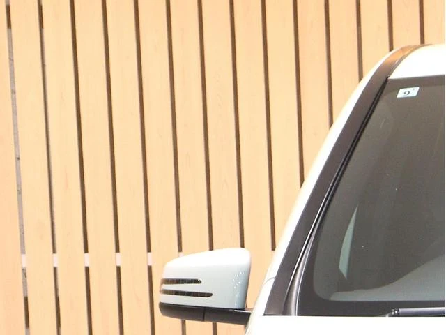 MERCEDES BENZ B-CLASS 29