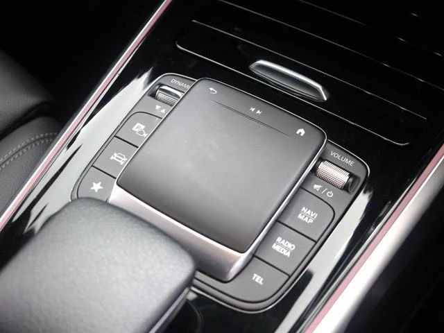 MERCEDES BENZ GLB 24