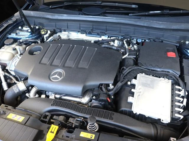 MERCEDES BENZ GLB 19