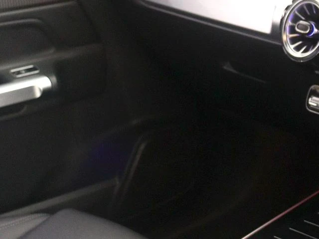 MERCEDES BENZ GLB 51