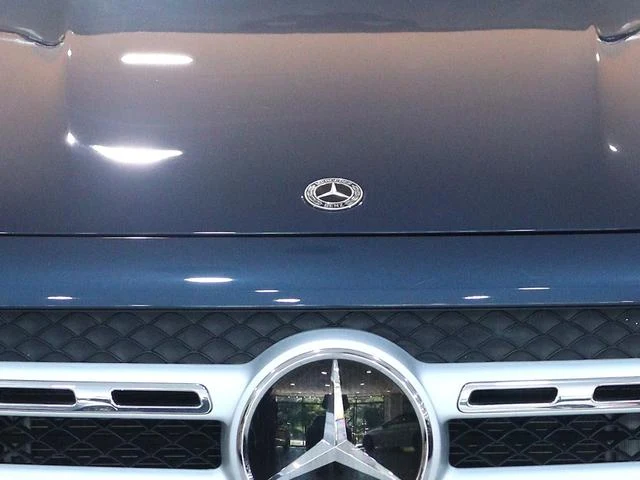 MERCEDES BENZ GLB 33
