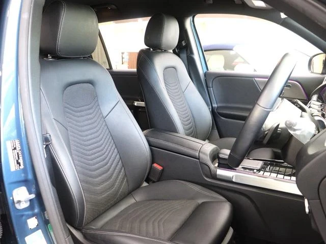 MERCEDES BENZ GLB 23