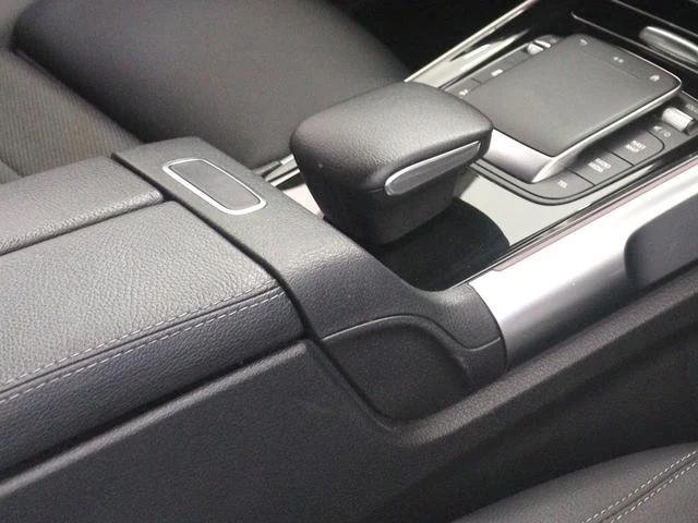 MERCEDES BENZ GLB 54