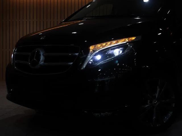 MERCEDES BENZ V-CLASS 8