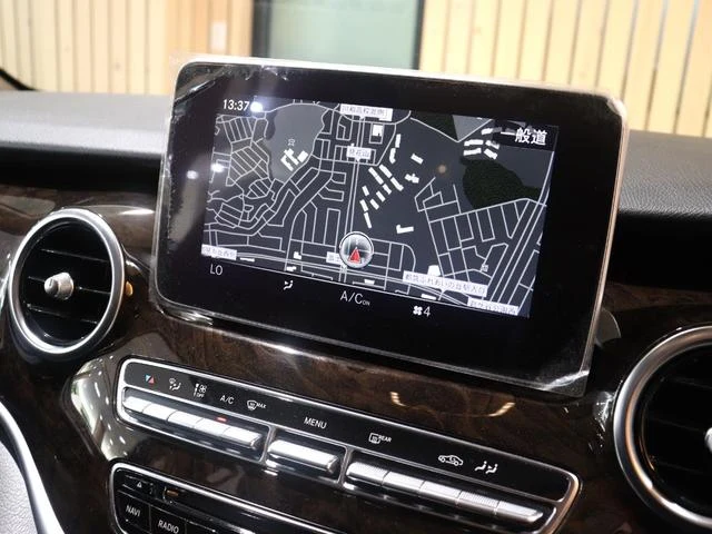 MERCEDES BENZ V-CLASS 16