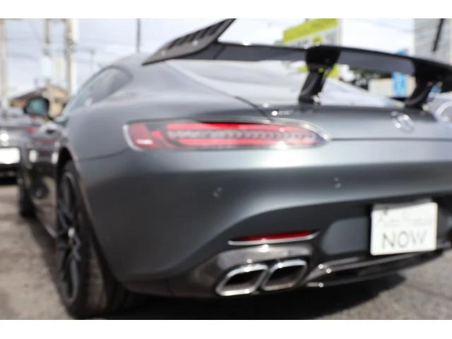 MERCEDES AMG GT 9