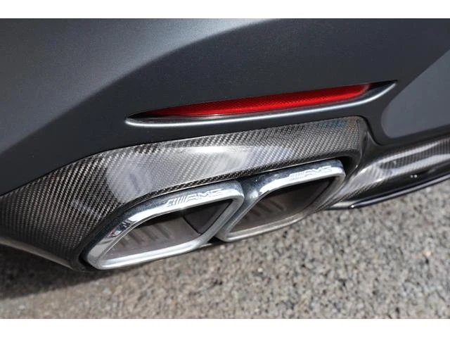 MERCEDES AMG GT 10