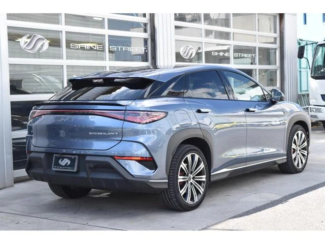 BYD SEALION 7 7