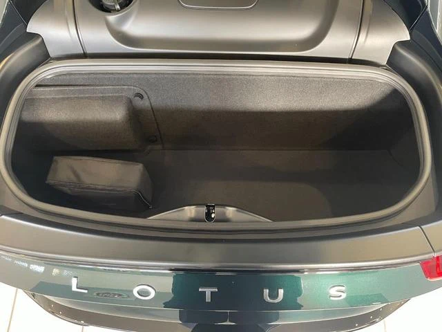 Lotus EMIRA 16