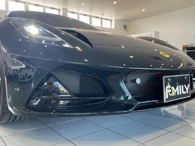 Lotus EMIRA 24