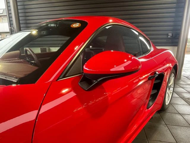 Porsche 718 5