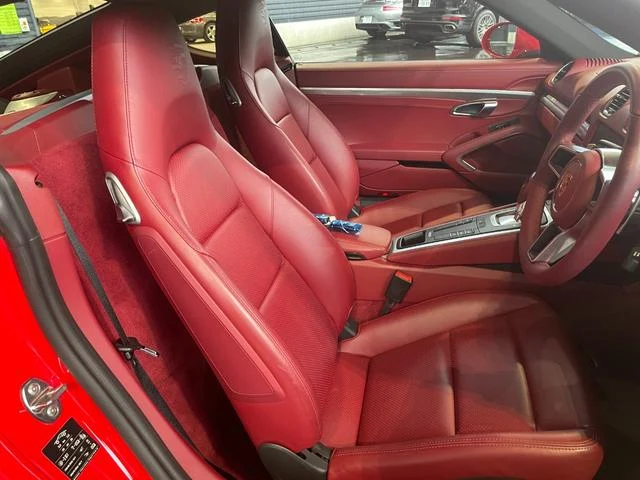 Porsche 718 20