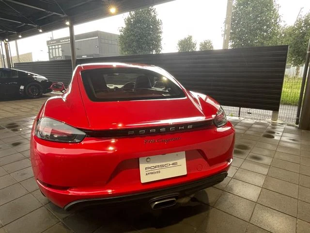 Porsche 718 12