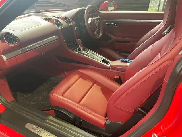 Porsche 718 28
