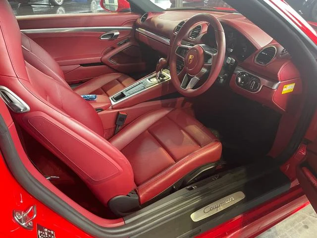 Porsche 718 21
