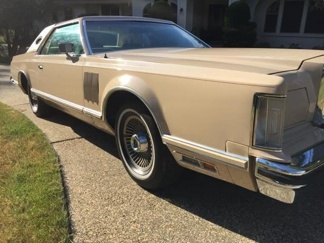 Lincoln MARK V 52