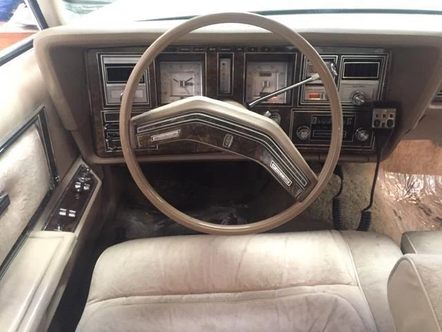 Lincoln MARK V 16