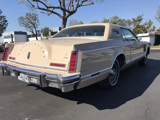 Lincoln MARK V 41