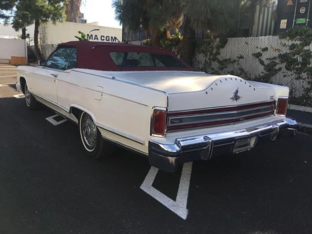 Lincoln CONTINENTAL 8
