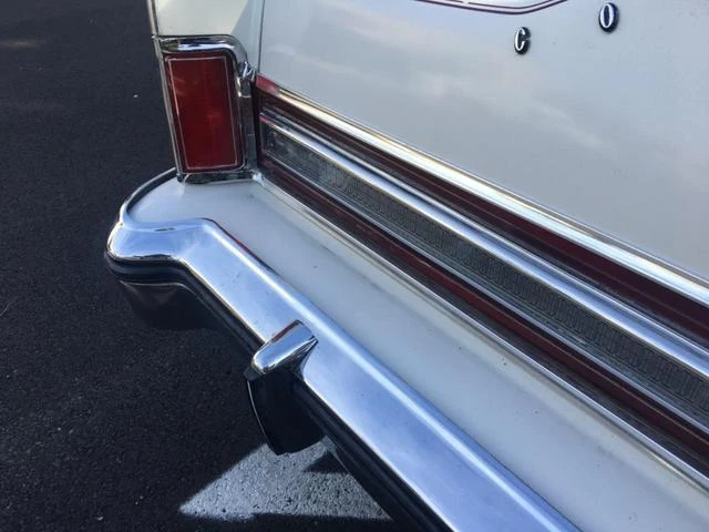 Lincoln CONTINENTAL 9