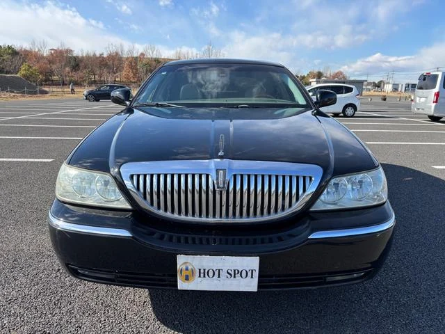 Lincoln TOWNCAR 5