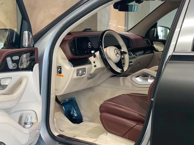 MERCEDES MAYBACH GLS 22