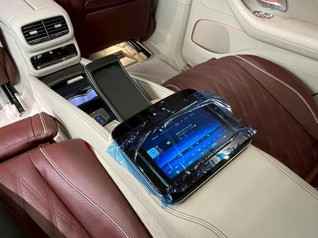 MERCEDES MAYBACH GLS 39