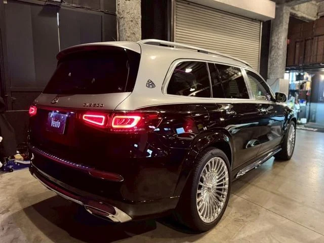 MERCEDES MAYBACH GLS 28