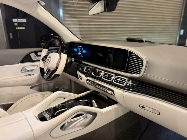 MERCEDES MAYBACH GLS 33