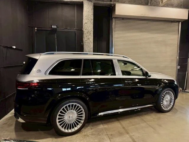 MERCEDES MAYBACH GLS 3