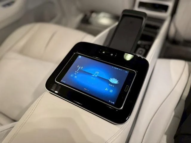 MERCEDES MAYBACH GLS 50