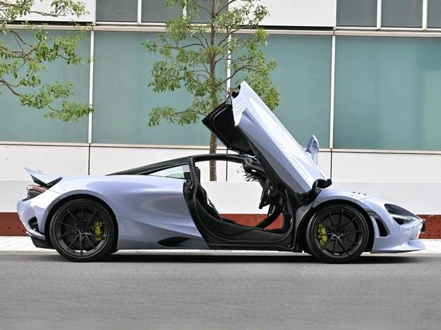McLaren 750S 7
