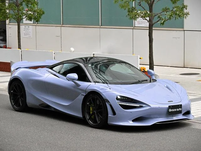 McLaren 750S 8