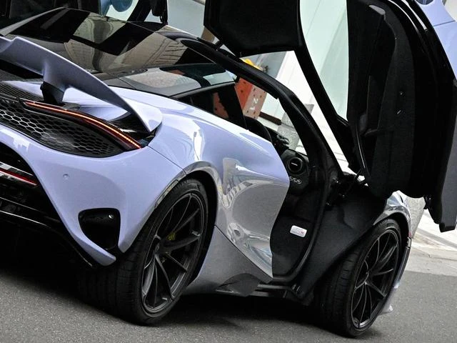 McLaren 750S 43