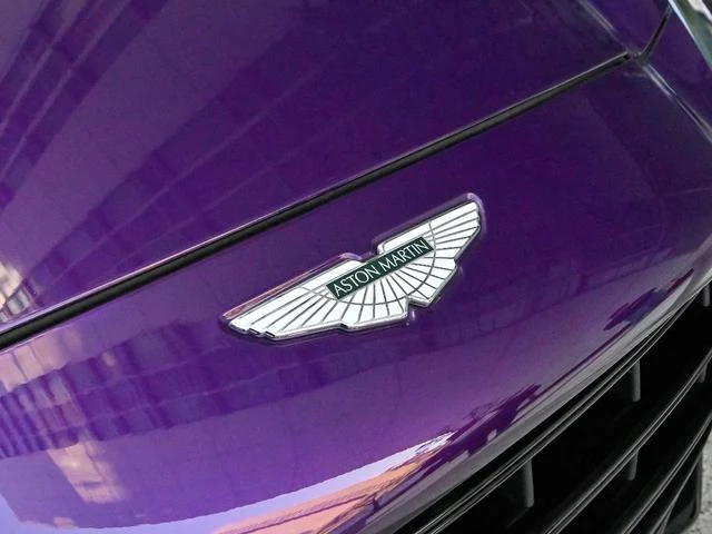 Aston Martin DBX 707 27