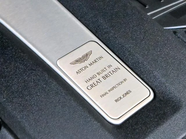 Aston Martin DBX 707 72