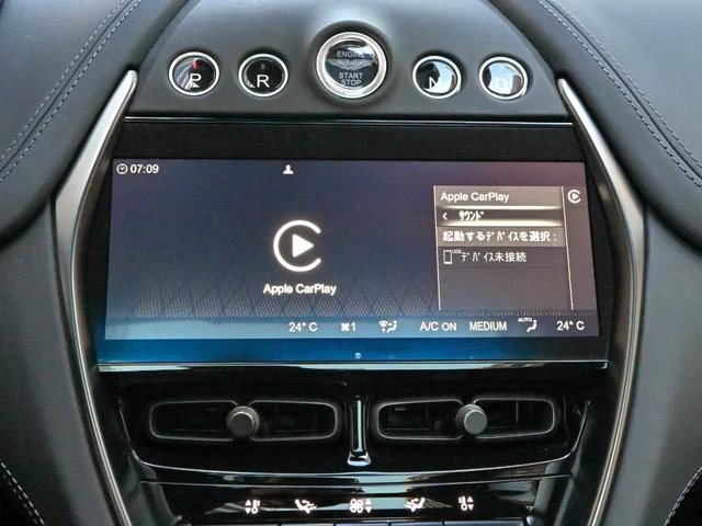 Aston Martin DBX 707 52