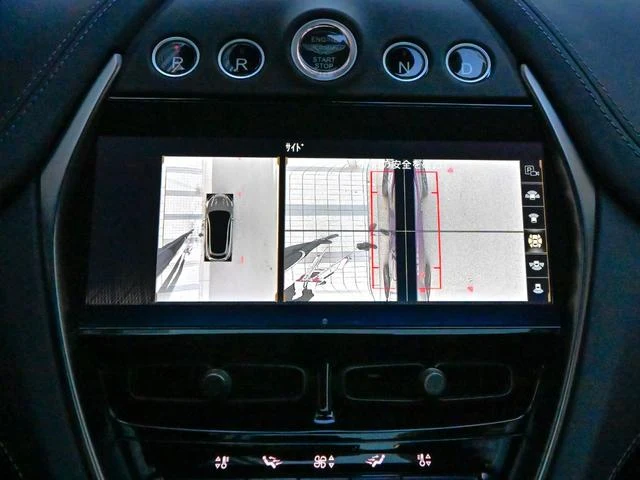Aston Martin DBX 707 55