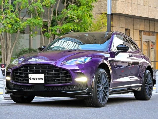 Aston Martin DBX 707 19